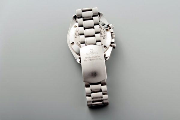 339 Omega Speedmaster Moon1